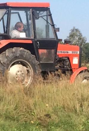 Czy rozrzucający obornik Andrzej Kaczmarczyk rządzi Prezesem Sądu Okręgowego w Radomiu Stanisławem Jaźwińskim? Czy dziś sędzia Andrzej Łyś uzna prawdę, że podpis rolnika, który nie ma palców sfałszowała jego sołtys Beata Warchoł?
