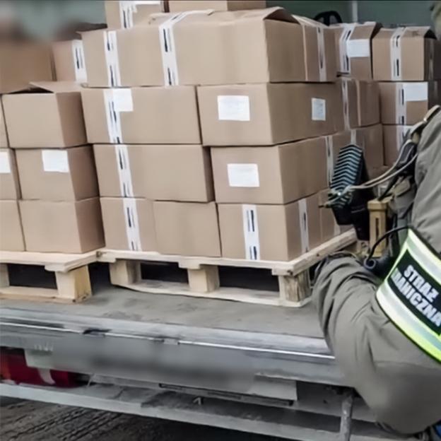 [VIDEO] Międzynarodowa akcja służb - zlikwidowany szlak przemytu prekursorów metamfetaminy. Narkotyki za pół miliarda złotych